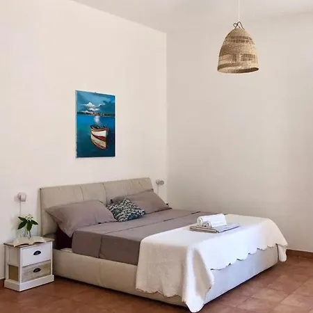 Piazza Marina Open Space Apartment